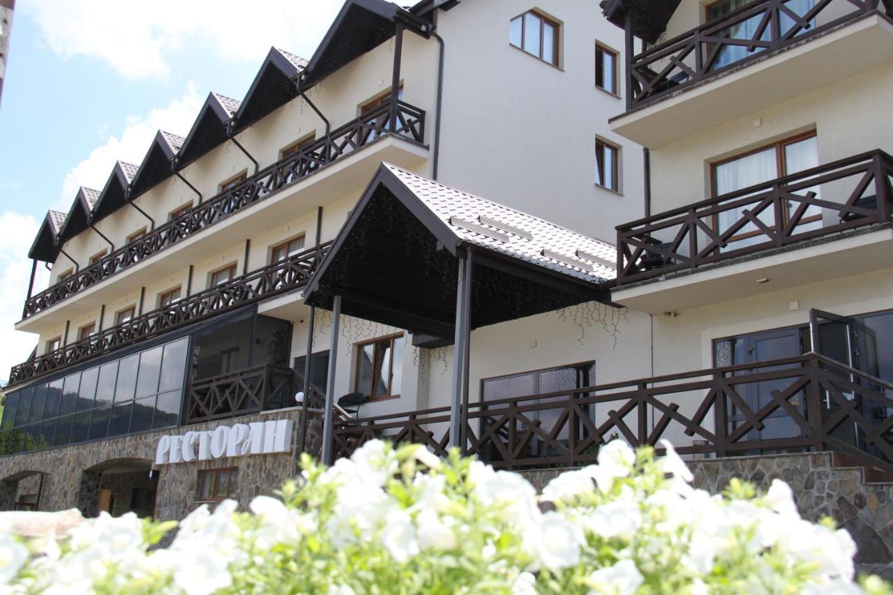 Zaporizʹka Sich Hotel Bukovel Bagian luar foto