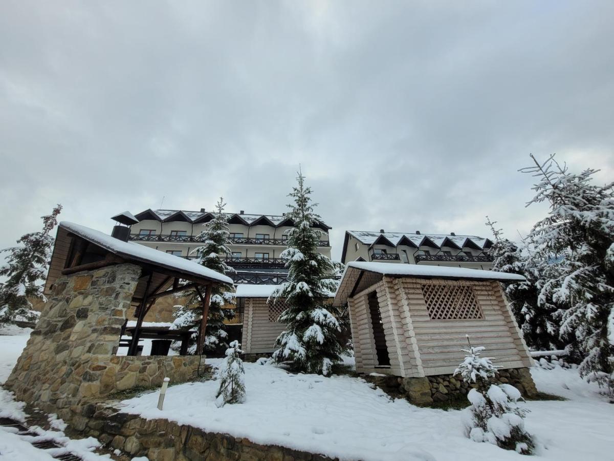 Zaporizʹka Sich Hotel Bukovel Bagian luar foto
