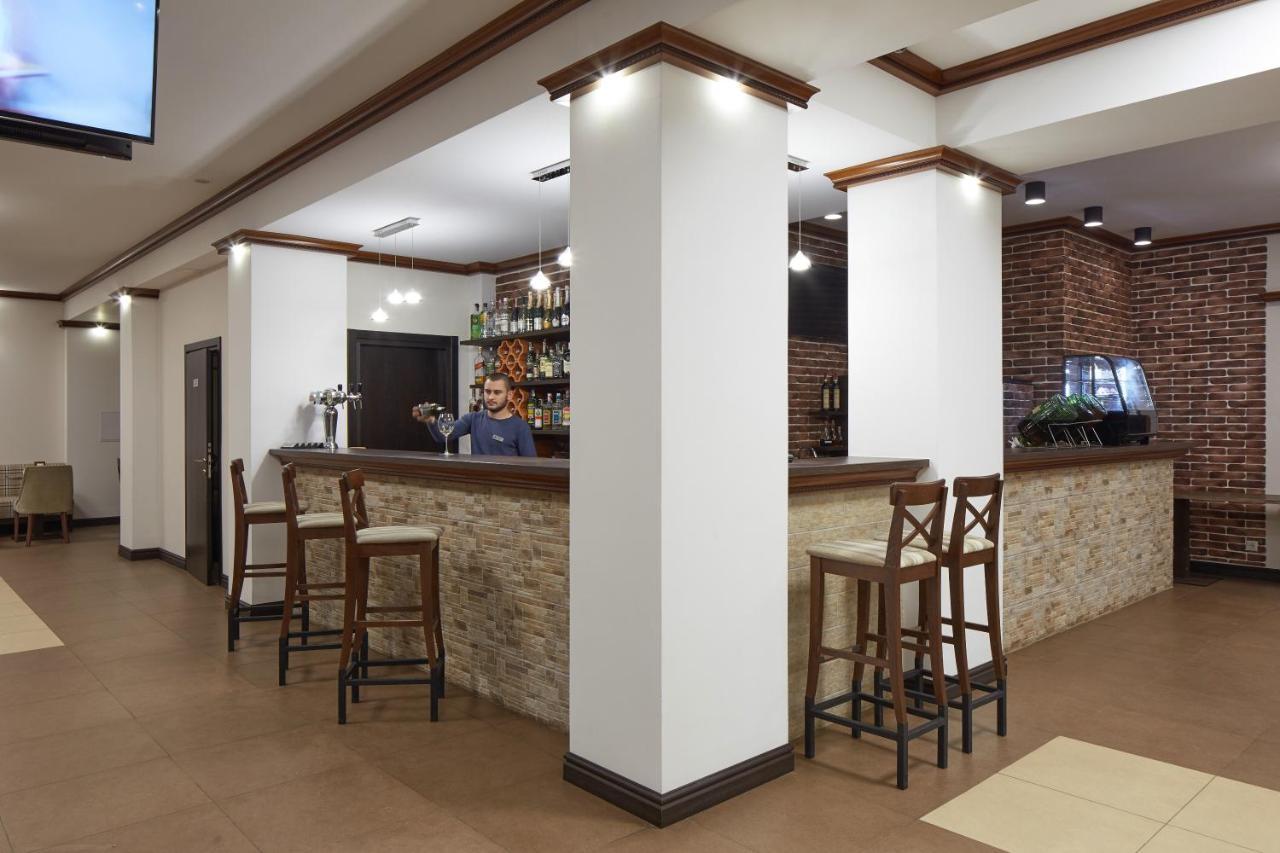 Zaporizʹka Sich Hotel Bukovel Bagian luar foto